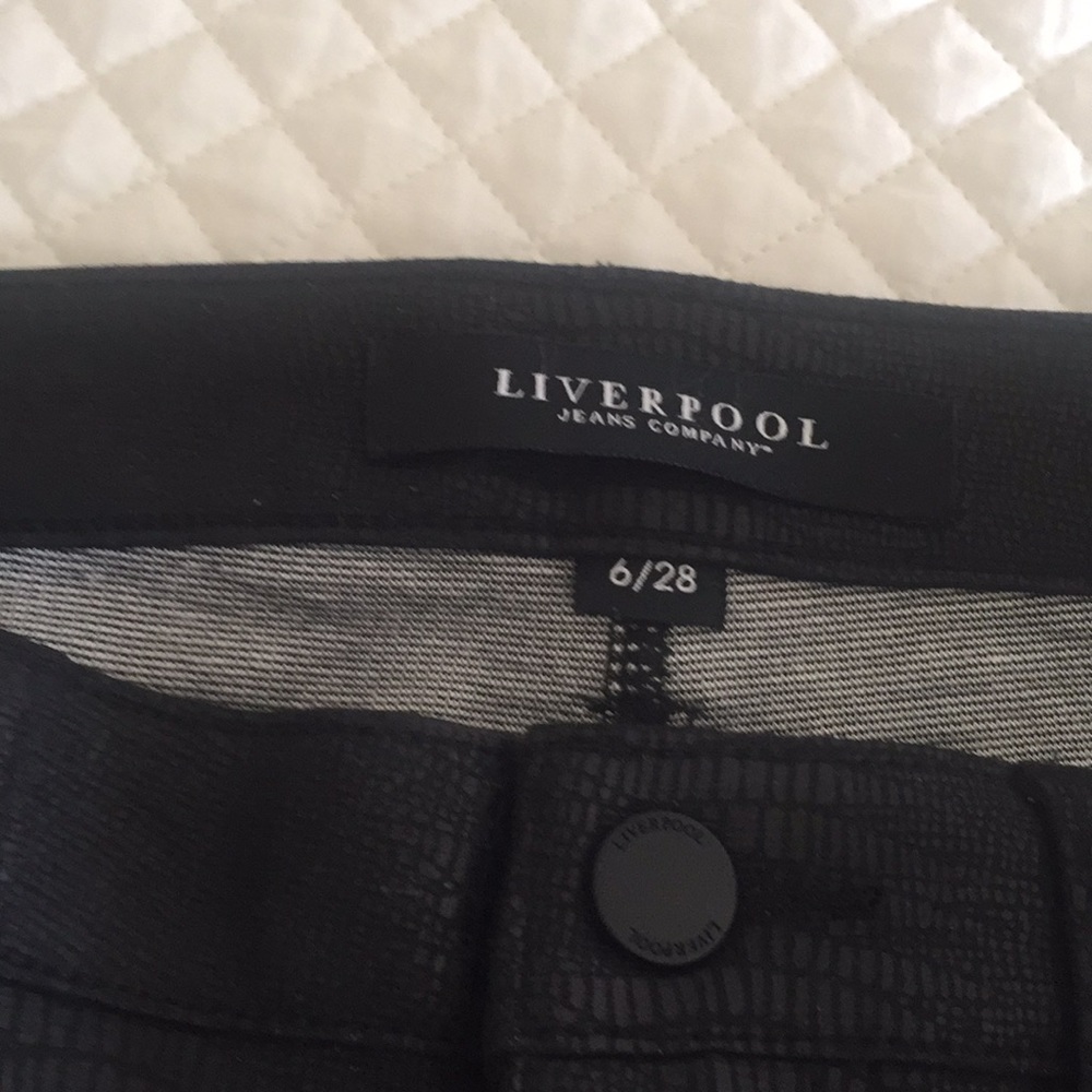 Skinny leg pant, never worn